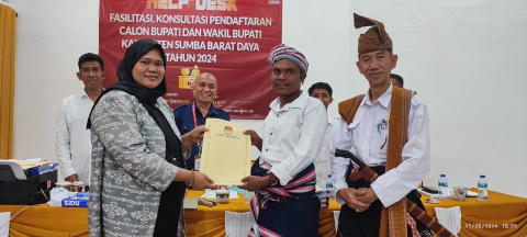 Penerimaan Berita Acara Pendaftaran dan Tanda Terima Pendafataran Bakal Calon Bupati dan Wakil Bupati